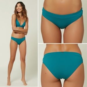 NWT O’Neill Saltwater Solid Banded Bikini Bottoms